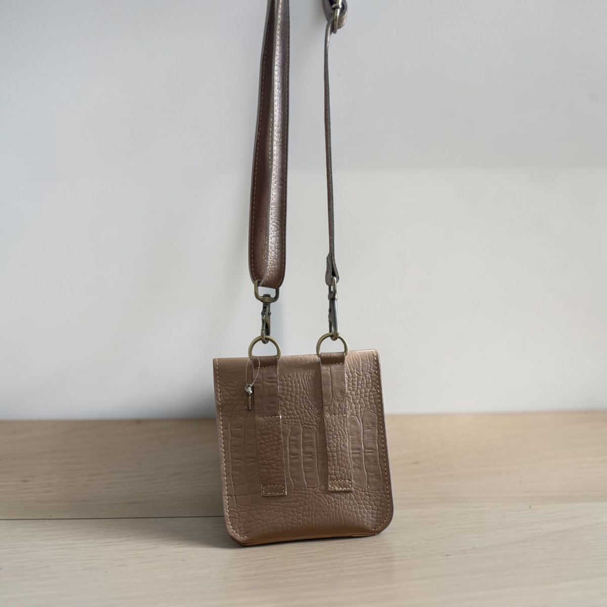 Elegante Crossbody-Tasche – Hautfarbe Echt Leader